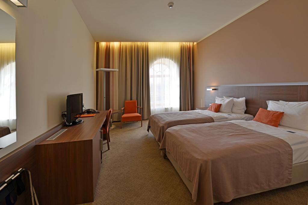 Hotel Budweis Екстериор снимка