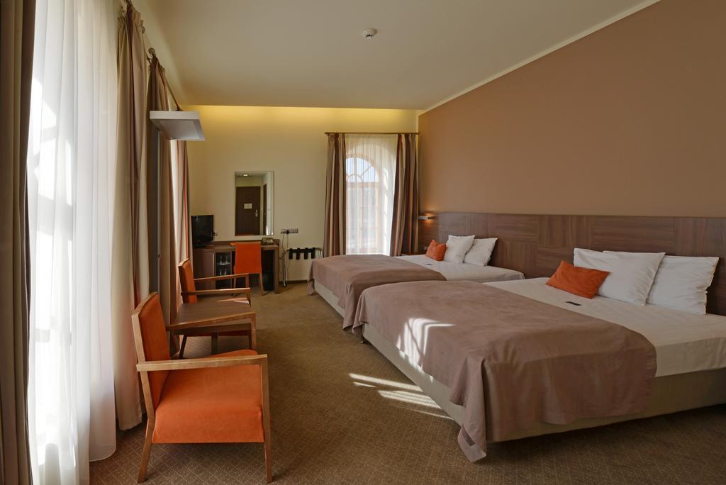Hotel Budweis Екстериор снимка